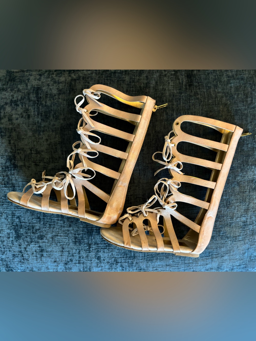 Joyfolie Girls size 10 Lace-Up Gladiator Sandals in Light pink
